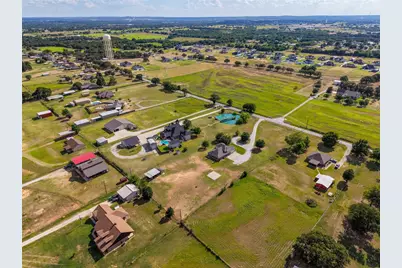 1389 Thomas Road, Springtown, TX 76082 - Photo 35