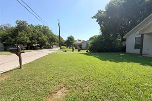 122 Katy St, Cleburne, TX 76031 - Photo 5