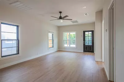 311 Throckmorton, Weatherford, TX 76086 - Photo 3