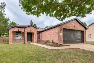 520 King St, Cedar Hill, TX 75104 - Photo 3