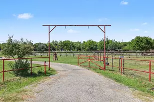 1135 Leo Andrews Rd, Whitesboro, TX 76273 - Photo 3