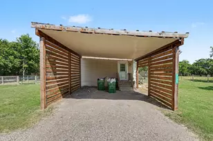 1135 Leo Andrews Rd, Whitesboro, TX 76273 - Photo 7