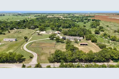 1135 Leo Andrews Road, Whitesboro, TX 76273 - Photo 37