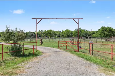 1135 Leo Andrews Road, Whitesboro, TX 76273 - Photo 3
