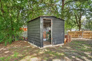 425 N Hamilton St, Farmersville, TX 75442 - Photo 27