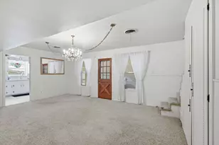 1301 Colonial Ct, Arlington, TX 76013 - Photo 33