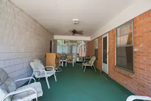 1301 Colonial Ct, Arlington, TX 76013 - Photo 35