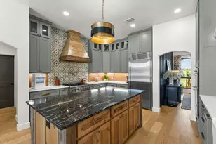 9900 Tantarra Dr, Burleson, TX 76028 - Photo 11