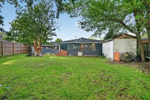 1029 S Bryan St, Mesquite, TX 75149 - Photo 29