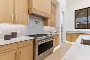 6475 Trammel Dr, Dallas, TX 75214 - Photo 13