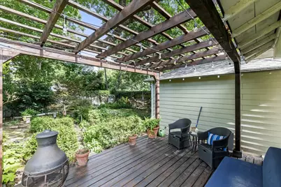 1130 S Montreal Avenue, Dallas, TX 75208 - Photo 17