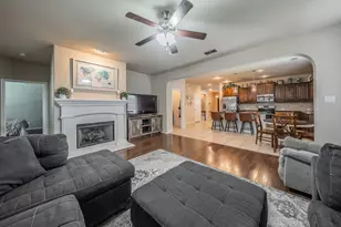 1836 Velarde Rd, Fort Worth, TX 76131 - Photo 9