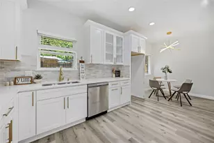 1013 Tanglewood Ln, Arlington, TX 76012 - Photo 3