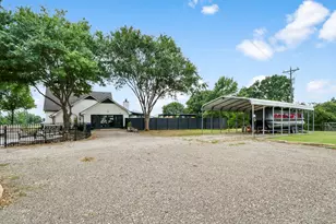 9867 Dripping Springs Rd, Denison, TX 75021 - Photo 5