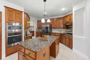 10185 Burnt Mill Ln, Frisco, TX 75035 - Photo 9