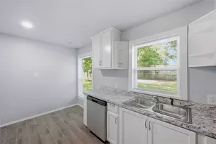 718 W Belden St, Sherman, TX 75092 - Photo 11