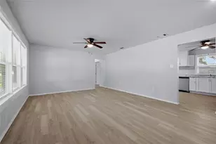 718 W Belden St, Sherman, TX 75092 - Photo 5