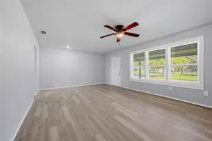 718 W Belden St, Sherman, TX 75092 - Photo 7