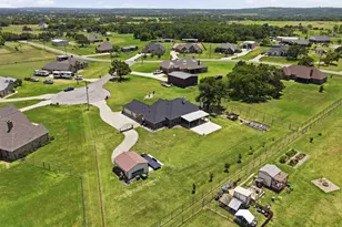 205 Lavender Ct, Springtown, TX 76082 - Photo 37