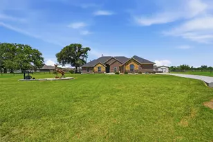205 Lavender Ct, Springtown, TX 76082 - Photo 39