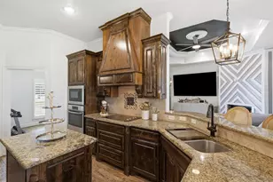 205 Lavender Ct, Springtown, TX 76082 - Photo 27