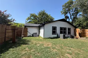 2028 E Jones St, Sherman, TX 75090 - Photo 7
