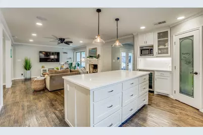 6711 Kingsbury Drive, Dallas, TX 75231 - Photo 11