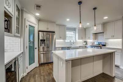 6711 Kingsbury Drive, Dallas, TX 75231 - Photo 13