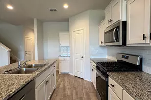 912 Rothville Ln, Fort Worth, TX 76108 - Photo 9