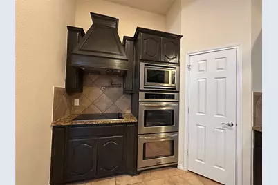 702 Carolyn T Hunt Drive, Cedar Hill, TX 75104 - Photo 7