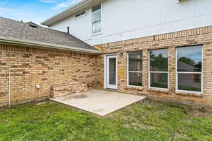 2922 Tree Line Rd, Garland, TX 75040 - Photo 3
