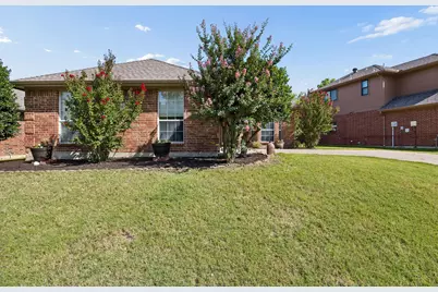 1833 Melton Drive, Carrollton, TX 75010 - Photo 3