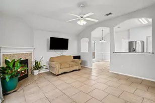 4310 Quail Field Dr, Arlington, TX 76001 - Photo 5