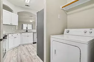 4310 Quail Field Dr, Arlington, TX 76001 - Photo 11