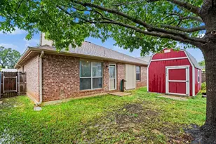 4310 Quail Field Dr, Arlington, TX 76001 - Photo 19