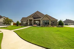 12700 Dusty Spgs Ct, Fort Worth, TX 76052 - Photo 3