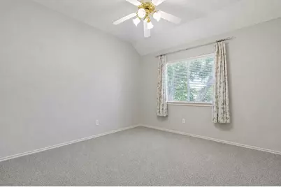 110 Falcon Creek Drive, McKinney, TX 75072 - Photo 7