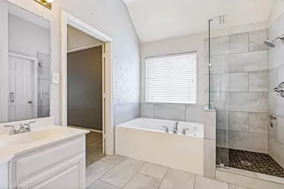 110 Falcon Creek Drive, McKinney, TX 75072 - Photo 11