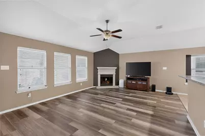 1336 Shelley Drive, Burleson, TX 76028 - Photo 5