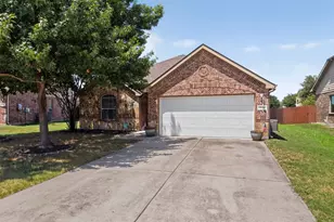 1336 Shelley Dr, Burleson, TX 76028 - Photo 1