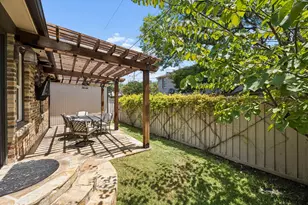 5542 McCommas Blvd, Dallas, TX 75206 - Photo 27