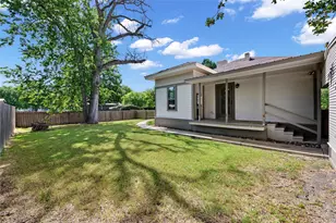 269 E Holley St, Alba, TX 75410 - Photo 23
