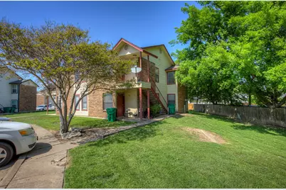 5113 Herrick Court #B, Haltom City, TX 76117 - Photo 3