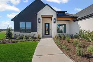 12801 Torello Ct, Godley, TX 76044 - Photo 3