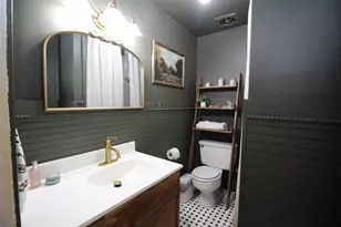 810 W Eden St, Munday, TX 76371 - Photo 11