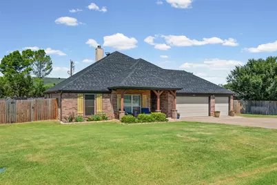 3139 Meandering Way, Granbury, TX 76049 - Photo 3