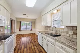 2813 Cripple Creek Trail, Grapevine, TX 76051 - Photo 9
