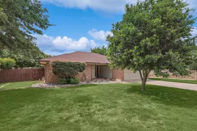2813 Cripple Creek Trail, Grapevine, TX 76051 - Photo 25