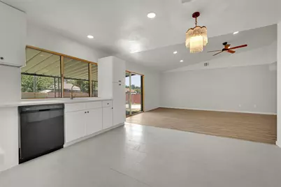 2032 Ash Hill Road, Carrollton, TX 75007 - Photo 9