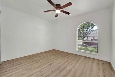 2032 Ash Hill Road, Carrollton, TX 75007 - Photo 15